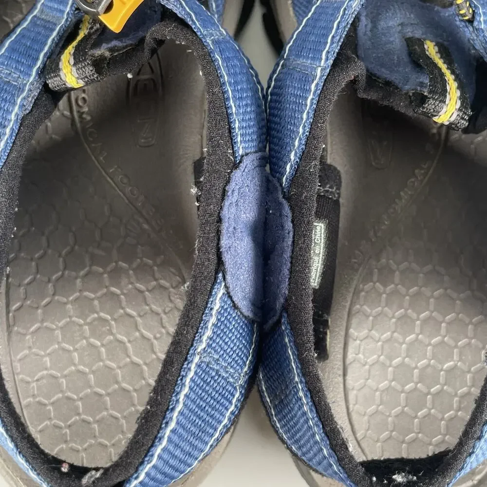 Keen Newport Women's 8.5 Blue Black Waterproof Sandals Hiking Shoes Casual EUC
